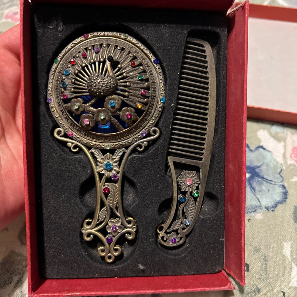 Vintage Style Hand Mirror and Comb Set